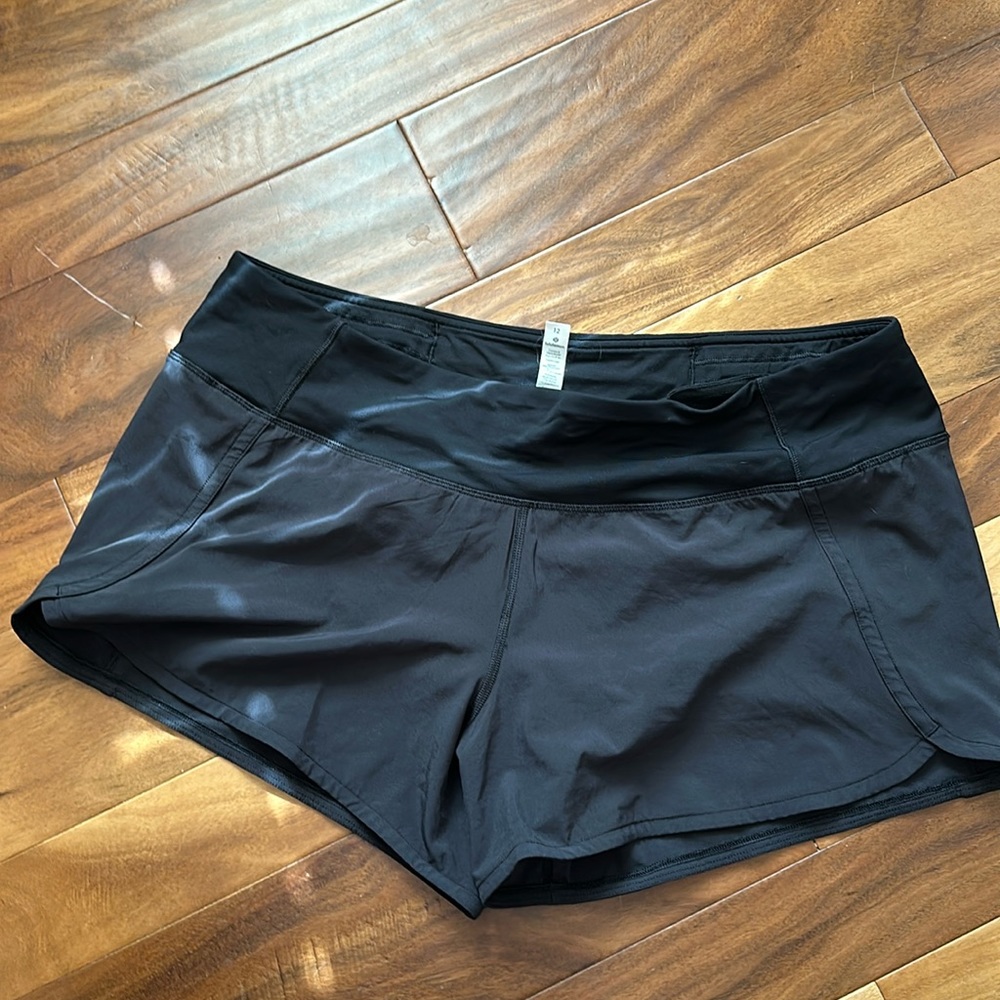 Lululemon size 12 Speed up short.  Black Never Worn